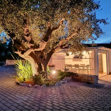 Dimora Del Fragno Villa Castellana Grotte Exterior photo